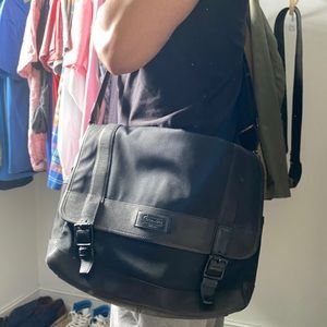Men’s authentic coach messenger bag.